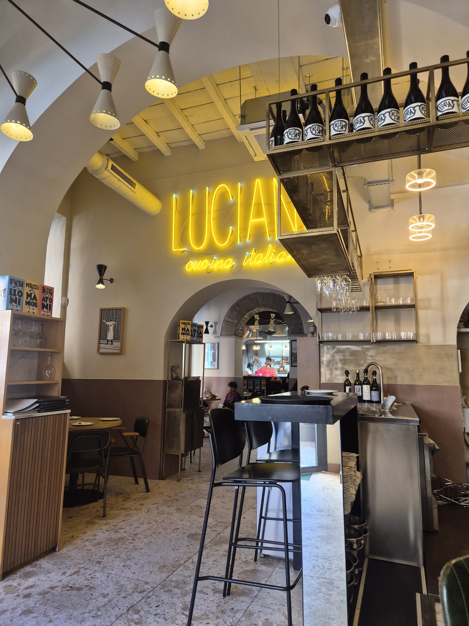 Luciano Cucina Italiana 내부